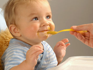 کودکان عادات غذایی را از والدینشان می آموزند
