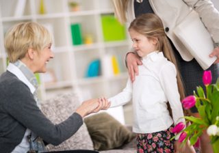  آموزش سلام کردن به کودک – بخش اول