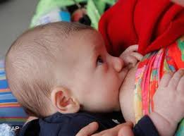 شیر مادر مفید برای رشد ذهنی کودکان