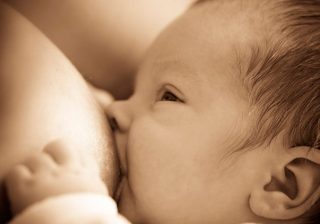  مزایای شیر مادر