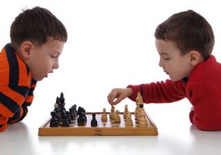  شطرنج به عنوان ابزار ويژه و قدرتمند در پرورش ذهن کودکان
